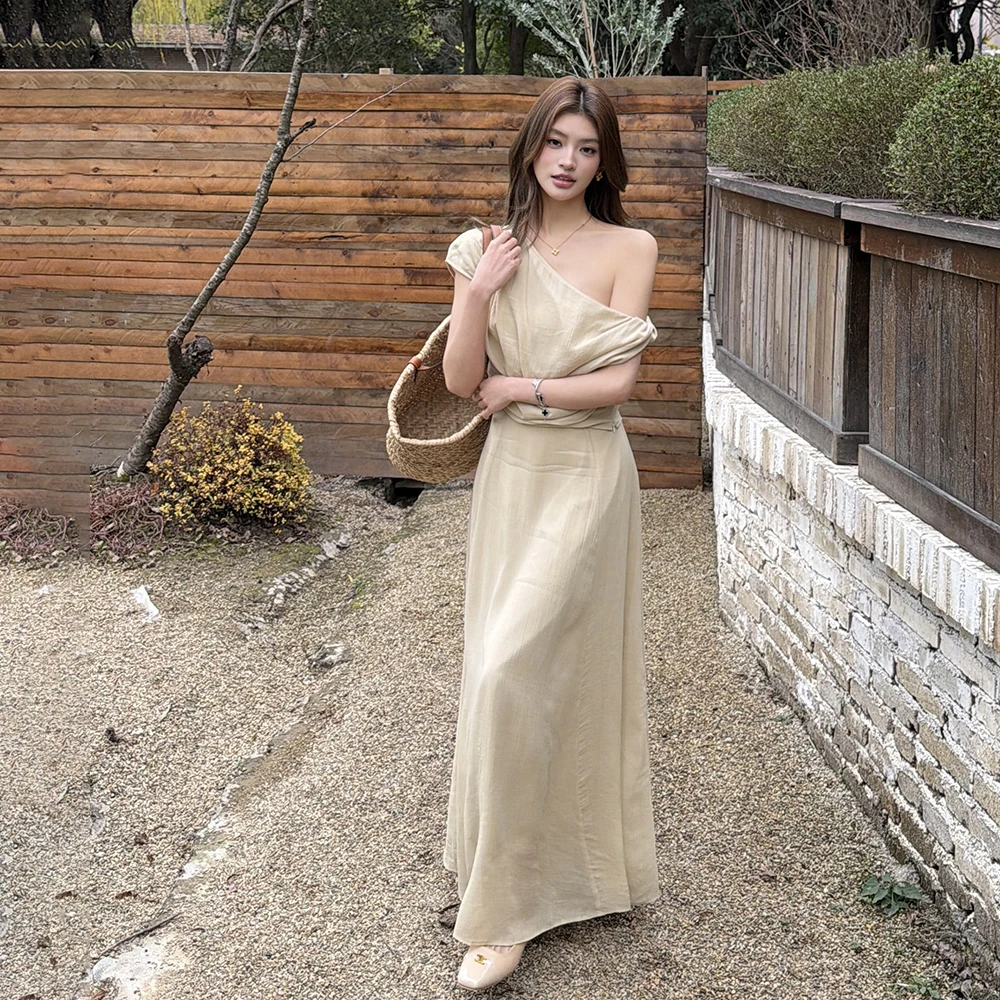 

Asymmetric Shoulder Twist Top And Flared Skirt Set Women's Slimming Fashion Ensemble Summer Collection 2026 Fabric