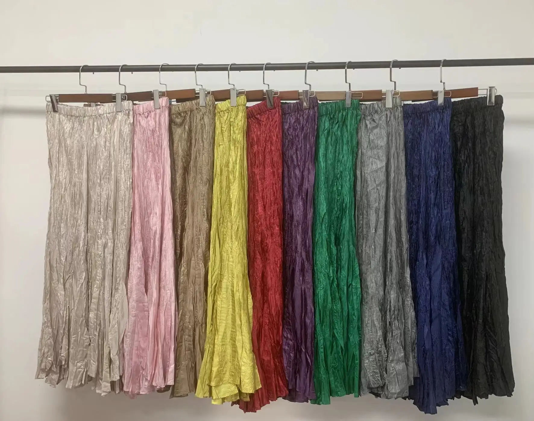 

Large Hem Pleated Mid Length Skirt For Female Elastic Waist Solid Color Irregular Skirts Female Elegant Clothing