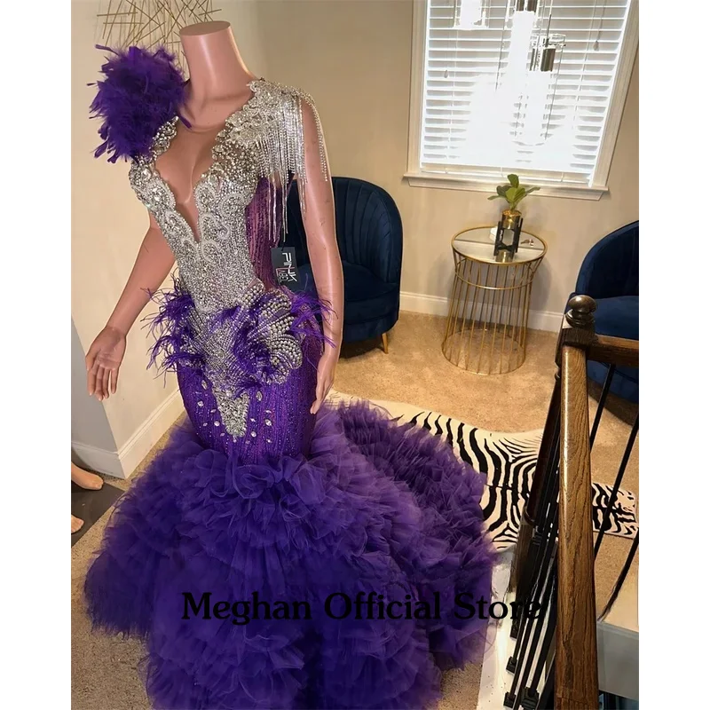Glitzerndes lila Meerjungfrau-Abschlussballkleid 2025, für schwarze Mädchen, Kristallquasten, Edelsteine, Perlen, luxuriöses Geburtstagsfeier-Abendkleid, individuell gestaltet
