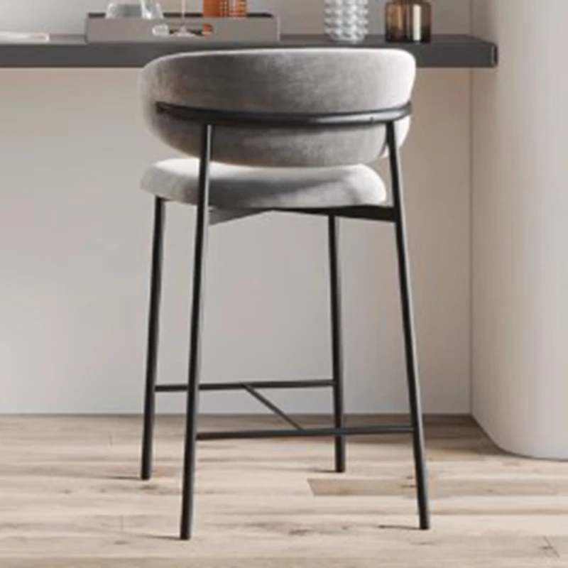 Designer Lounge Bar Stools Minimalistic Black Modern High Bar Stools Salon Bistro Comfortable Chaises Salle Manger Furniture