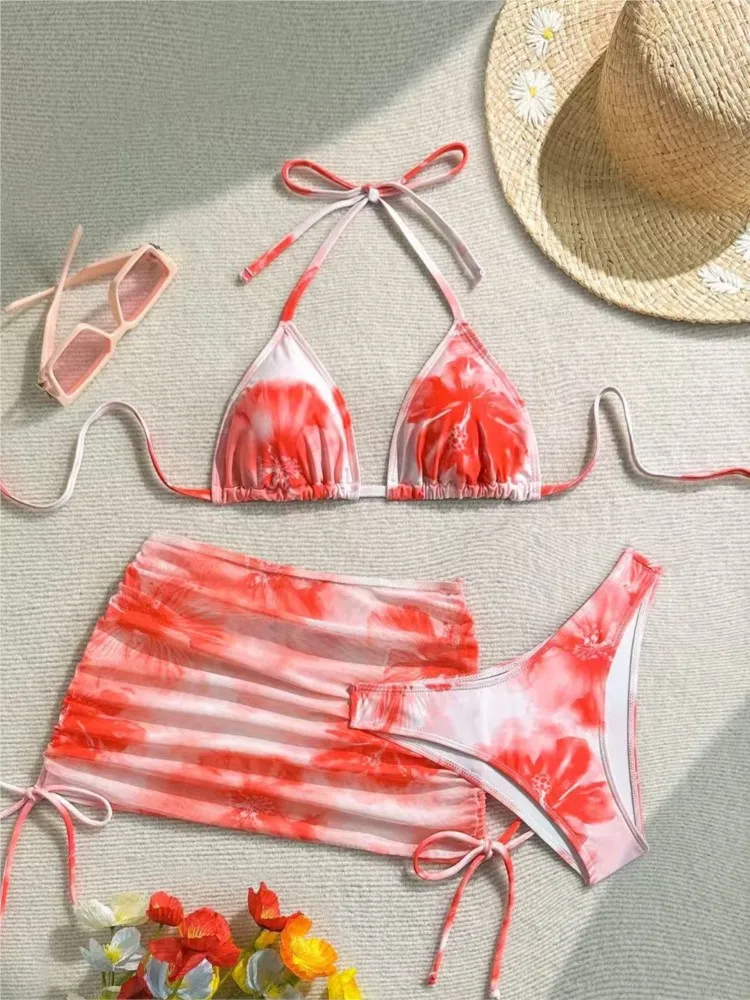 Women's Bikinis And Tankinis Printed Swimsuit Three-piece Bikini Sexy Halterneck Backless Leace-up Simple Style Contrast Trendy