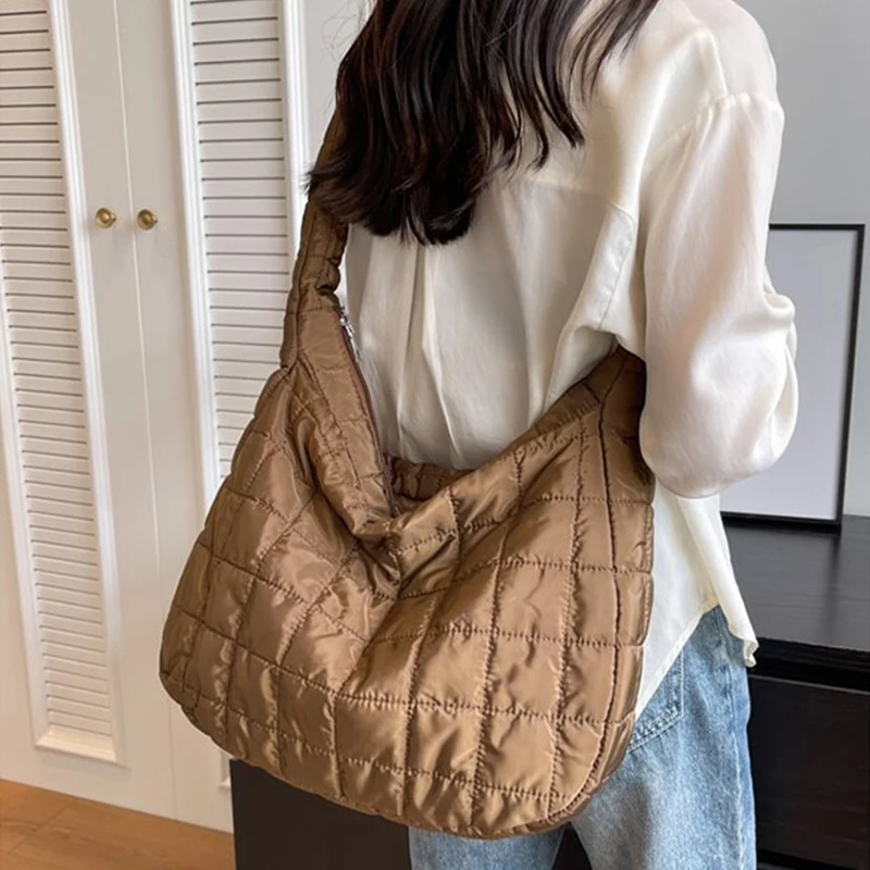 

Women Padding Shoulder Bag Casual Quilted Crossbody Bag Fashion Solid Messenger Bag Versatile Slouchy Shopping Bag