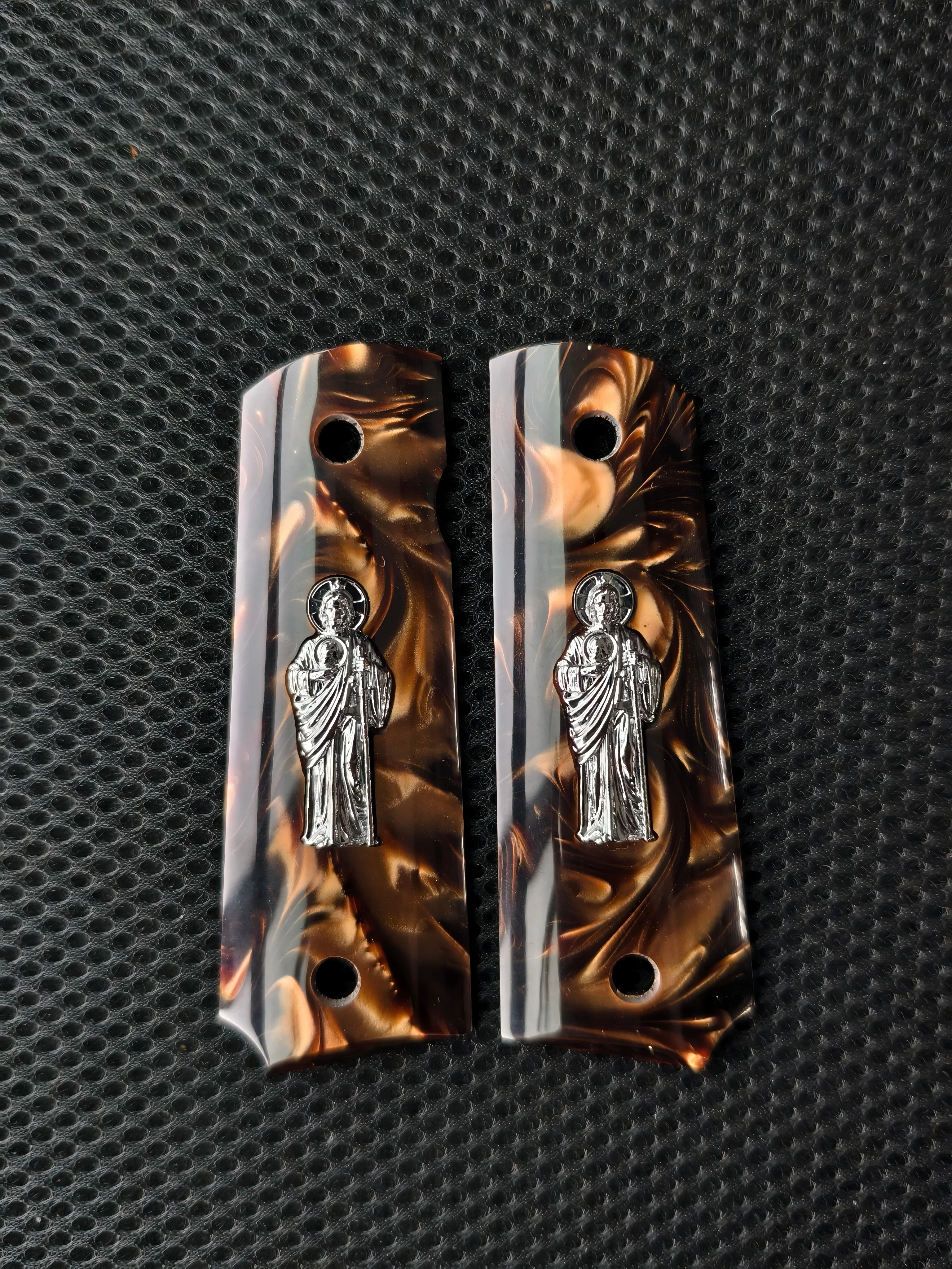 1911 그립스 풀 사이즈, 브라운 펄과 실버 세인트 주드, 콜트, 킴버, 스프링필드, 레밍턴, 락 아일랜드, 군사 지휘관용에 적합