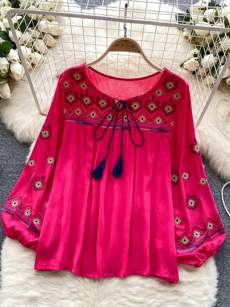 Women Spring Autumn Retro Indie Folk Round Neck Embroidery Blouse Lantern Long Sleeve Loose Look Slim Doll Shirt Top D4950