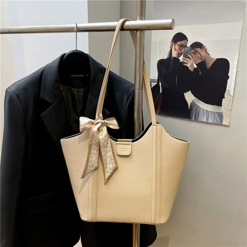 

Popular Elegant Women's Designer Crossbody Bag Leather Handbag Shoulder, Luxury Brand Classic Messenger Tote For Ladies