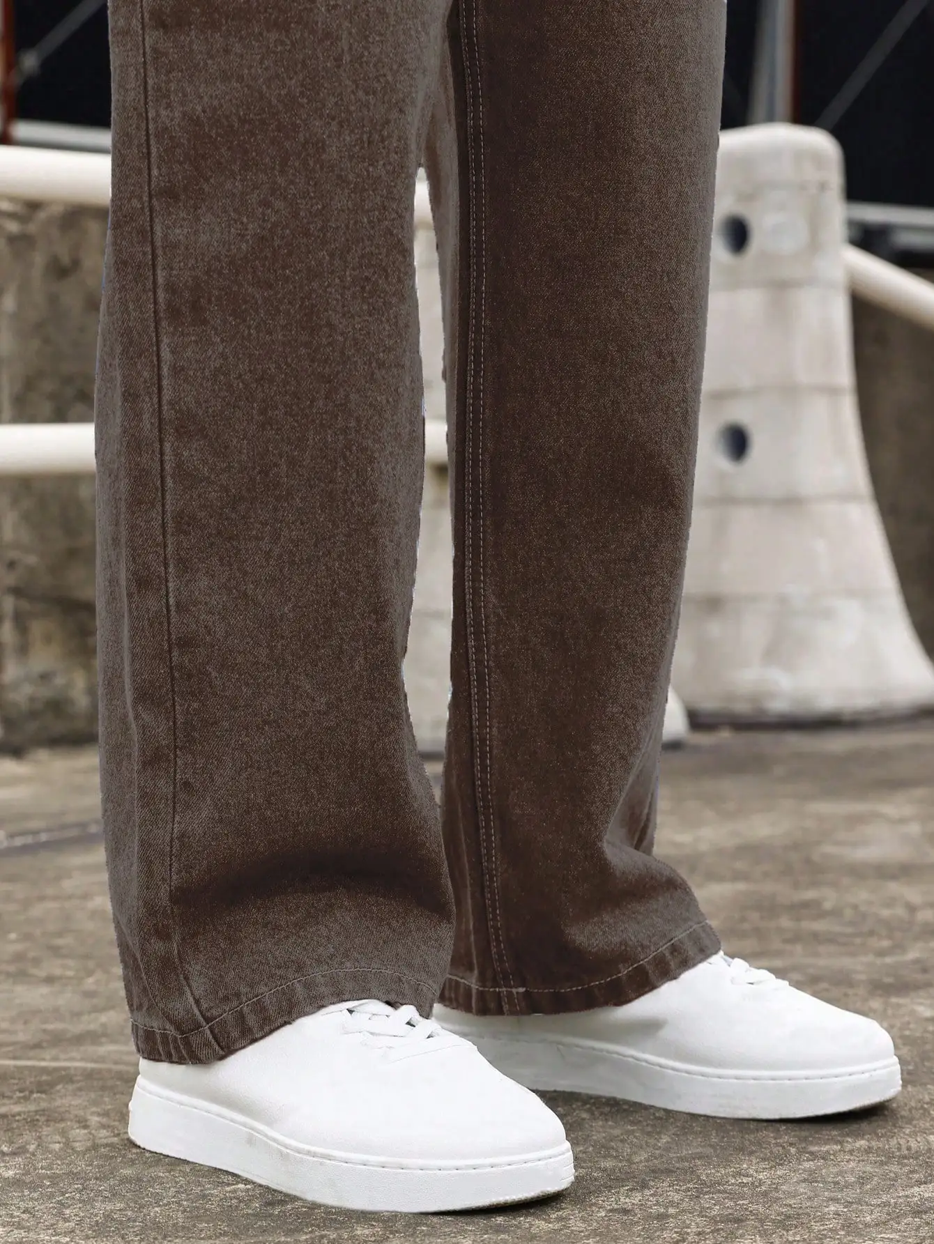 Men's Vintage Dark Brown Washed Wide Leg Jeans, Y2K Streetwear Solid Color Baggy Straight Denim Trousers Unisex