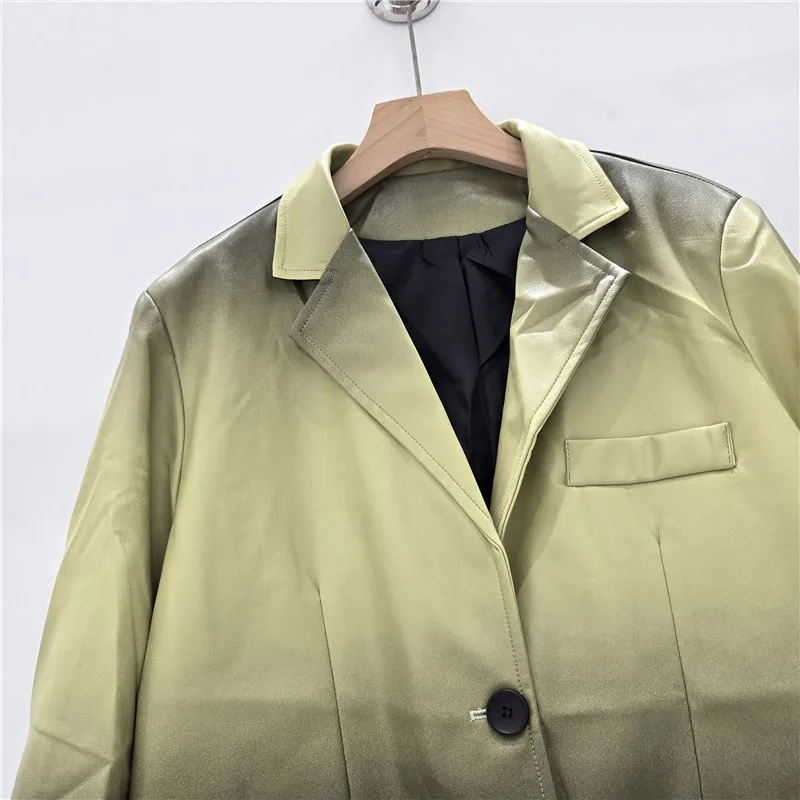 الخريف موضة التباين اللون فو بولي Leather بدلة جلدية سترة المرأة عادية محززة طوق واحدة الصدر كم طويل بليزرات معطف