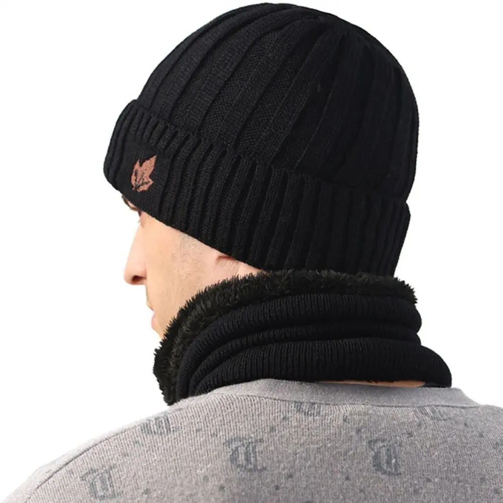 Nuevo Gorro de punto de invierno, gorro grueso a prueba de viento, bufanda, conjunto de guantes para exteriores, calentador de cuello para mantener el calor, mujeres y hombres