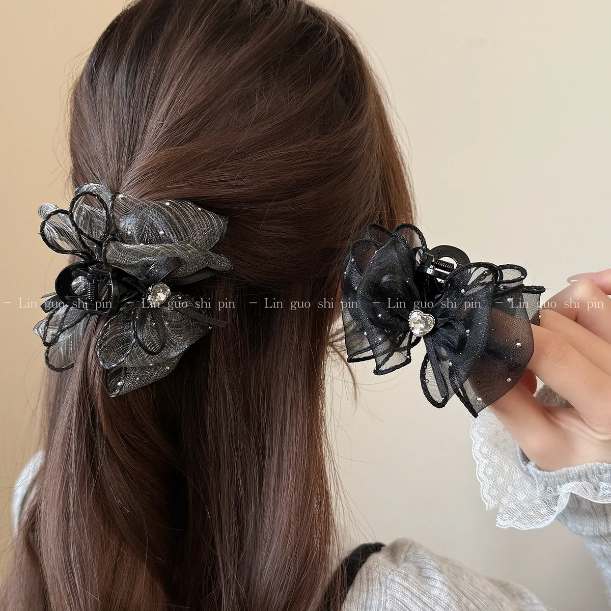 Hot Selling Bubble Mesh Hair Claw Large Bow Shark Clip for Women Back of Head Half Up Bun Holder Elegant Volumizing