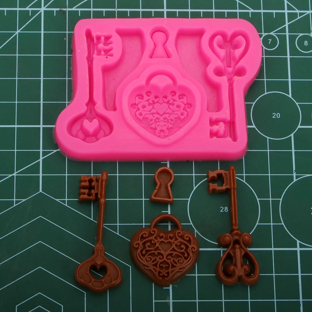 Antique Key /Lock/ Baroque Key Steampunk Gears Silicone Mold / Machine Gears Fondant Mold / Resin / Cake Decorating / Candy Mold