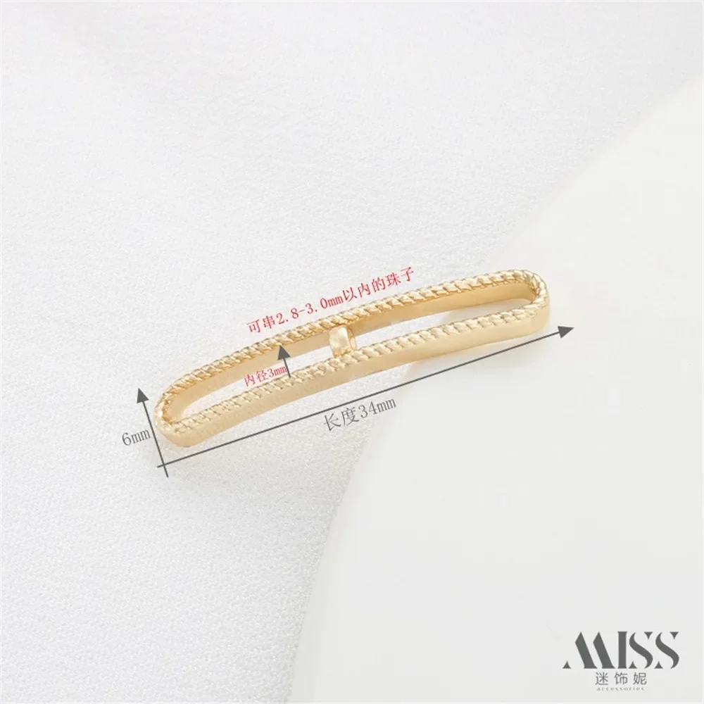 Accessorio per slot per schede con perla fai da te a tre file con fibbia ellittica porosa placcata in oro 14K