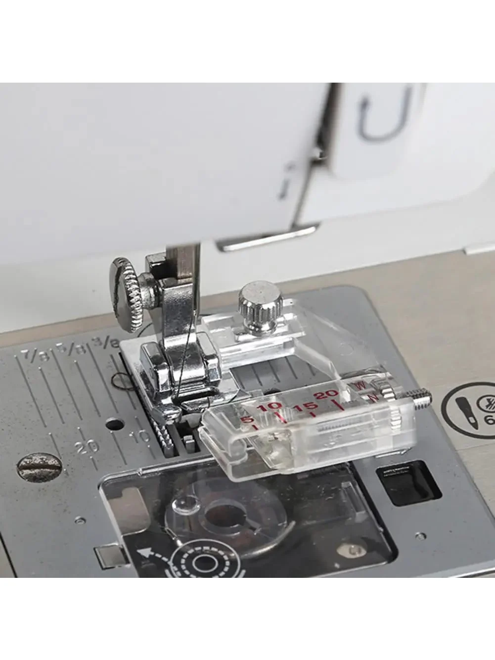 5mm bis 20mm Verstellbarer Vortragstüllenfuß für alle Low Shank Snap-On Nähmaschinen von Singer, Brother, Babylock, Euro-Pro, Janome, Kenmore – Detail 5