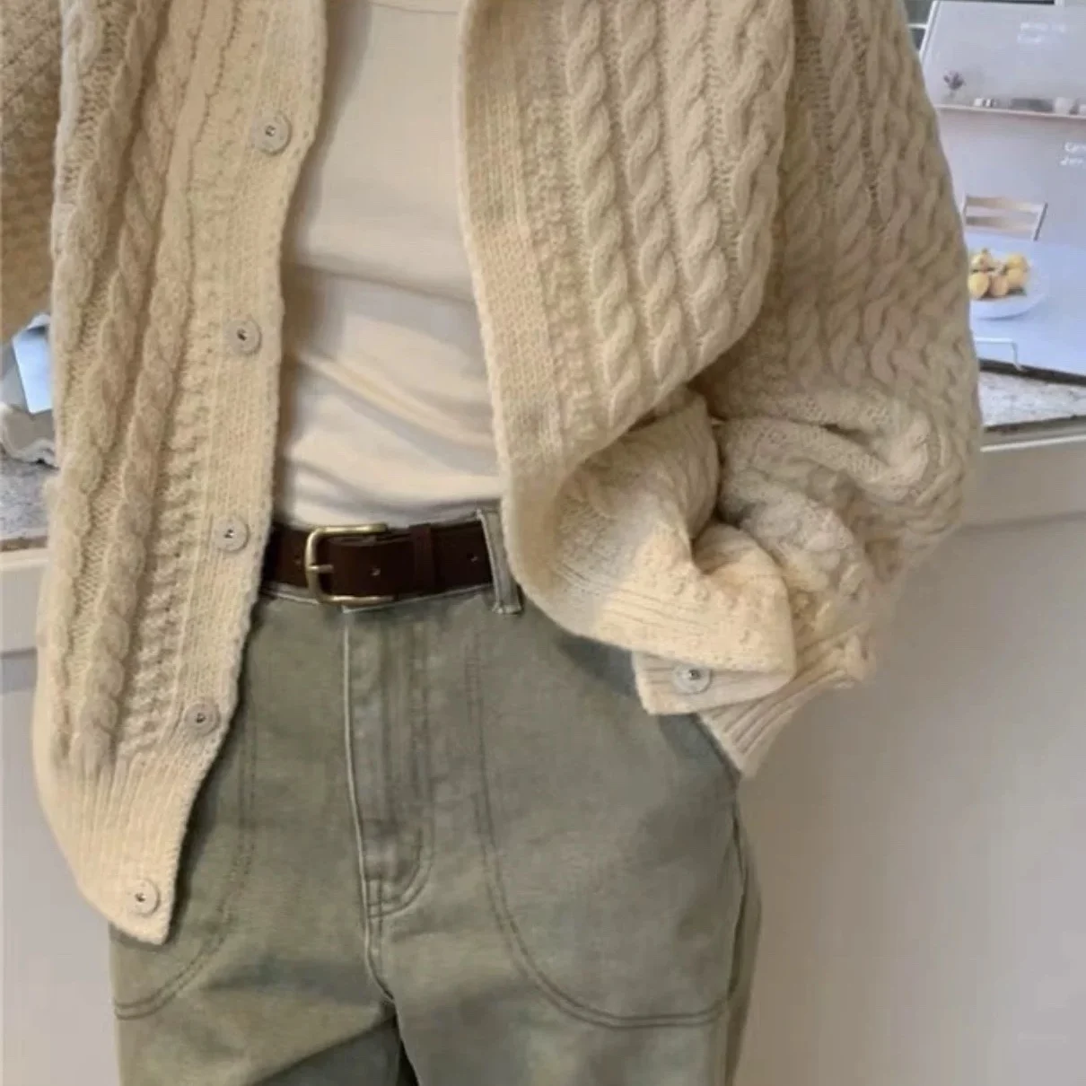 Cardigan lavorato a maglia di lana Thiened Autunno Nuovo Sle 2025 Primavera Pendolarismo Sle Regular Sve Altro 00% Materiale Conent