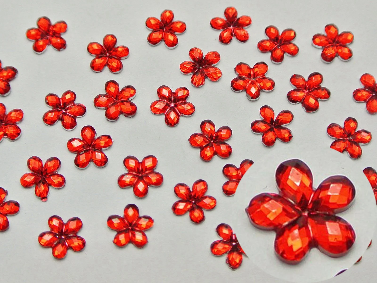 1000 gemme di strass fiore sfaccettato Flatback acrilico colore misto 6mm