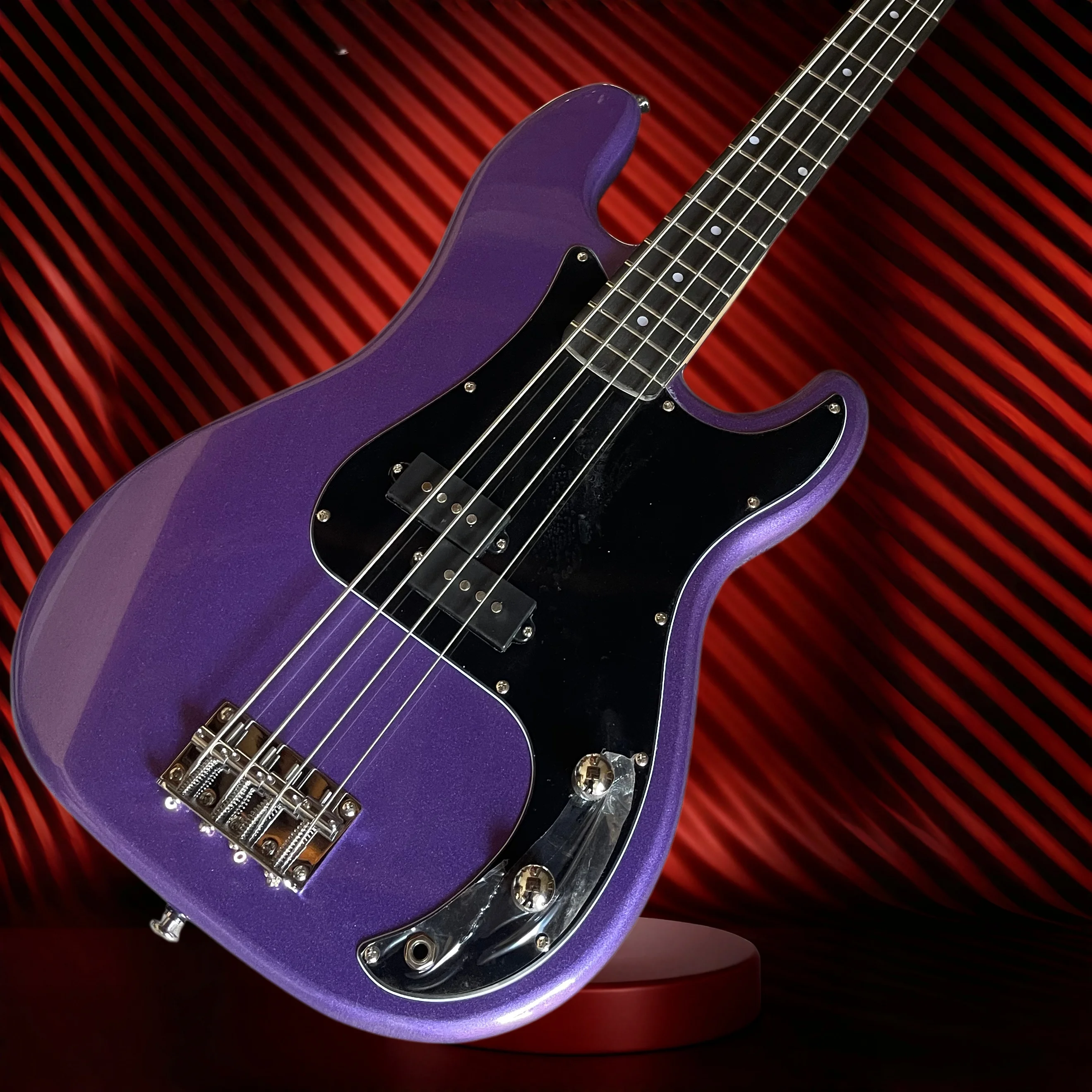 Bass Metal Flash Purple 4 String P-type Electric Bass Double Coil Pickup Beginner Band Rehearsal Performance Bass Guitar Gift