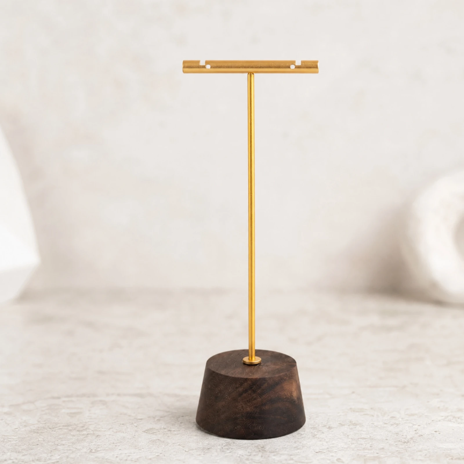 Wooden Jewelry Display Stand Decorative Jewelry Display Stand with Stable Base Necklace Holder Elegant Classic Design