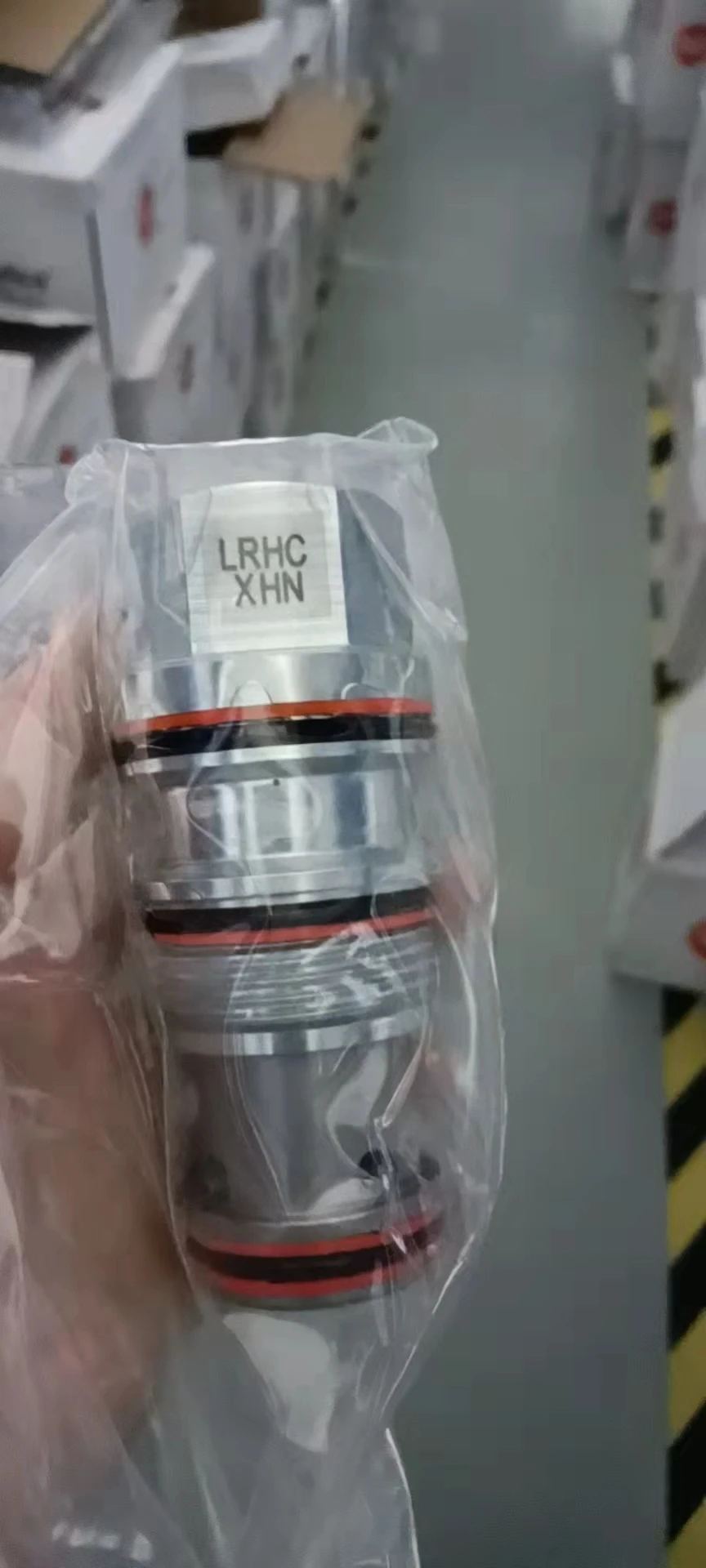 

LRHC-XHN LRHCXHN LRHC XHN HYDRAULICS Normally closed, modulating element SCREW IN CARTRIDGE INSERT INSERTS