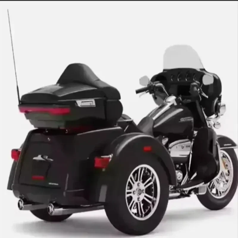 

Ready to Ship: Authentic Ultra Limited 114 Cu in Twin-Cooled 3-Wheel Trike - New Motorcycle