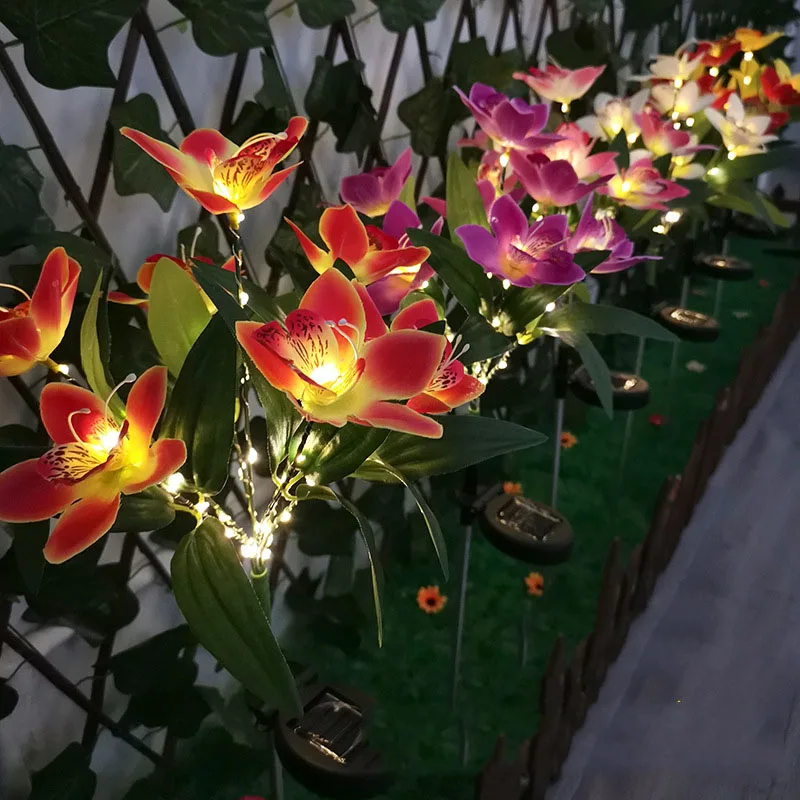 Lampu surya LED kupu-kupu anggrek rumput luar ruangan tahan air lampu taman Villa Lily pagar dekorasi Natal lampu neon