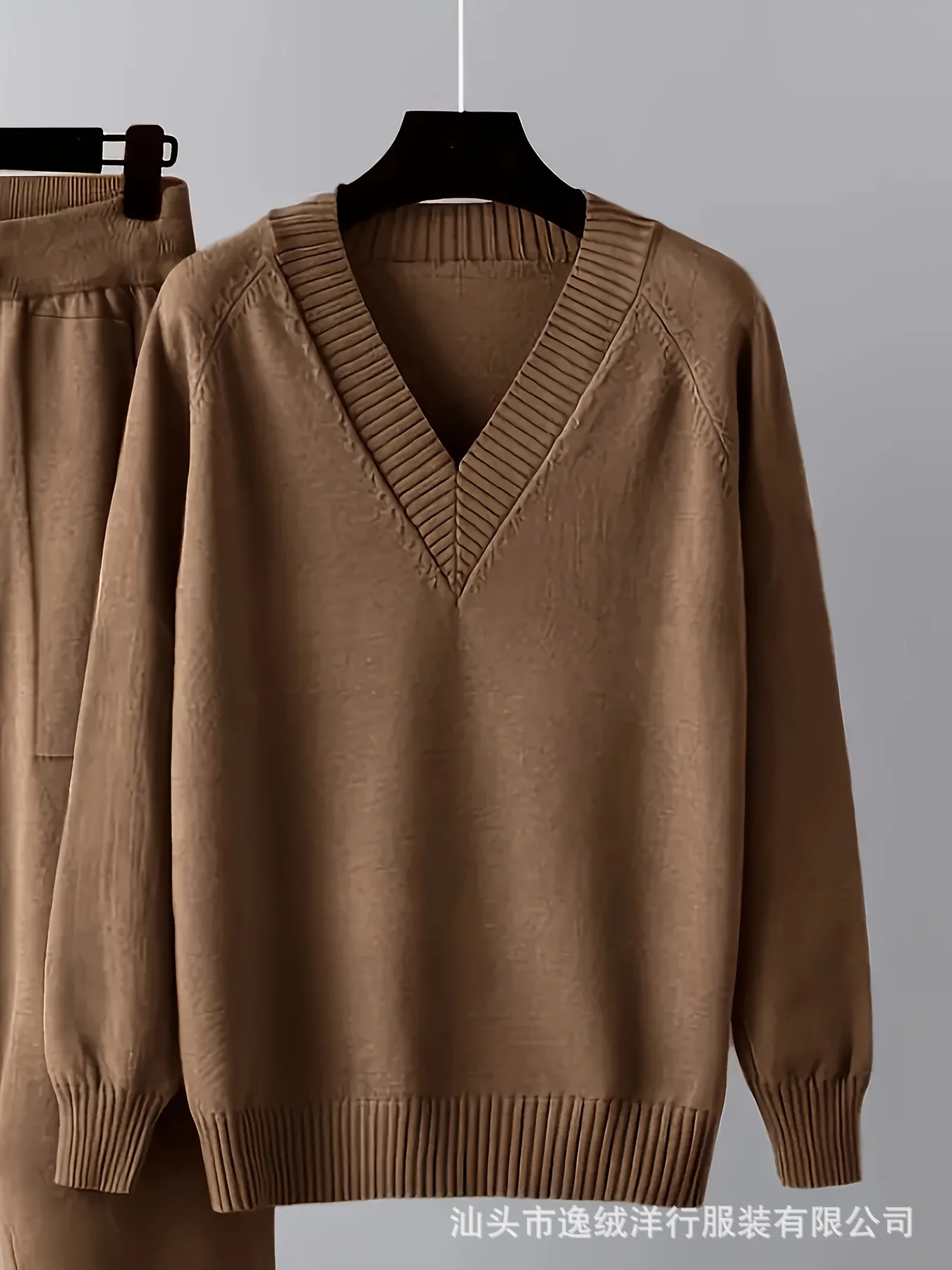 2026 Herbst Winter Damen V-Ausschnitt Strick-Zweiteiler Weicher Pullover Hochgeschnittene Strickhose Locker Modisch Täglich Streetwear – Detail 20
