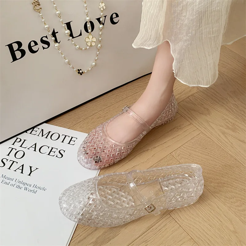 

Transparent crystal women's shoes 2026 summer new jelly hollow soft sole fashionable versatile outer wear cool slippers women