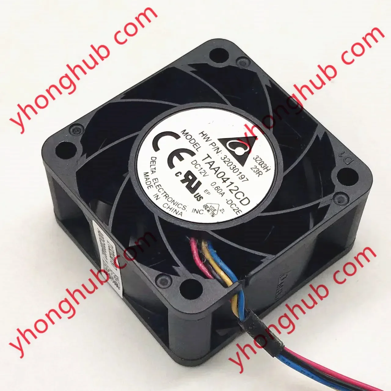 

Delta Electronics TAA0412CD DC2E DC 12 В 0,60 А 40x40x20 мм 4-проводной охлаждающий вентилятор для сервера