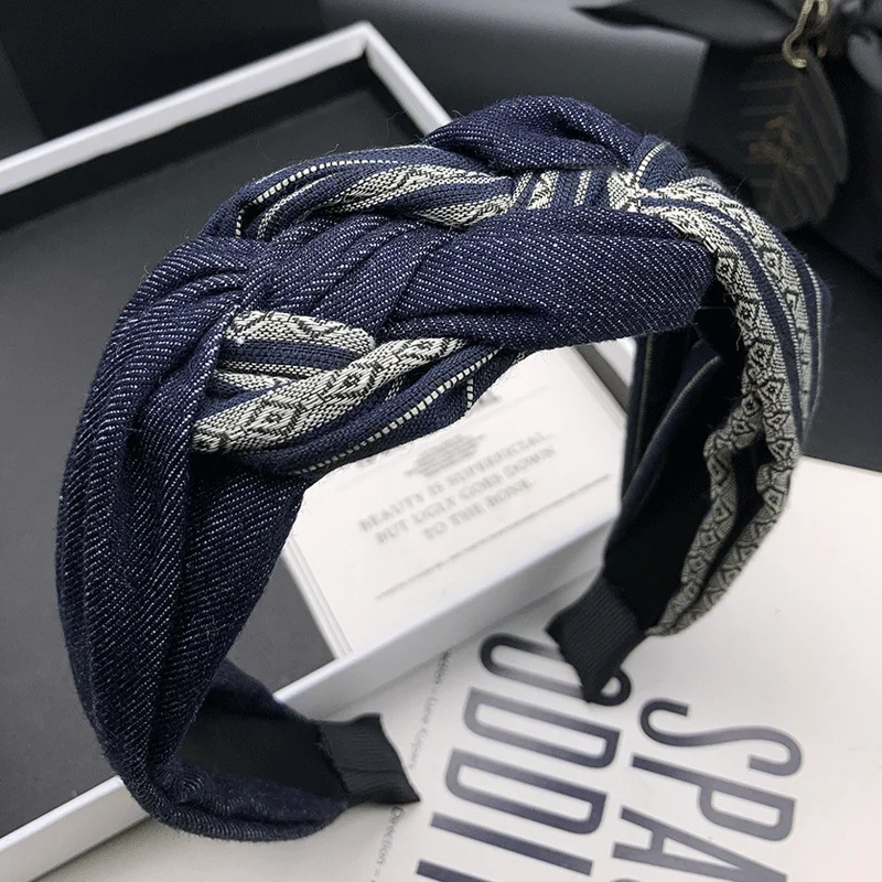 

Retro fashion color blocked woven hair clip, women's high skull top, high cold wind headwear, outdoor hair compression and face