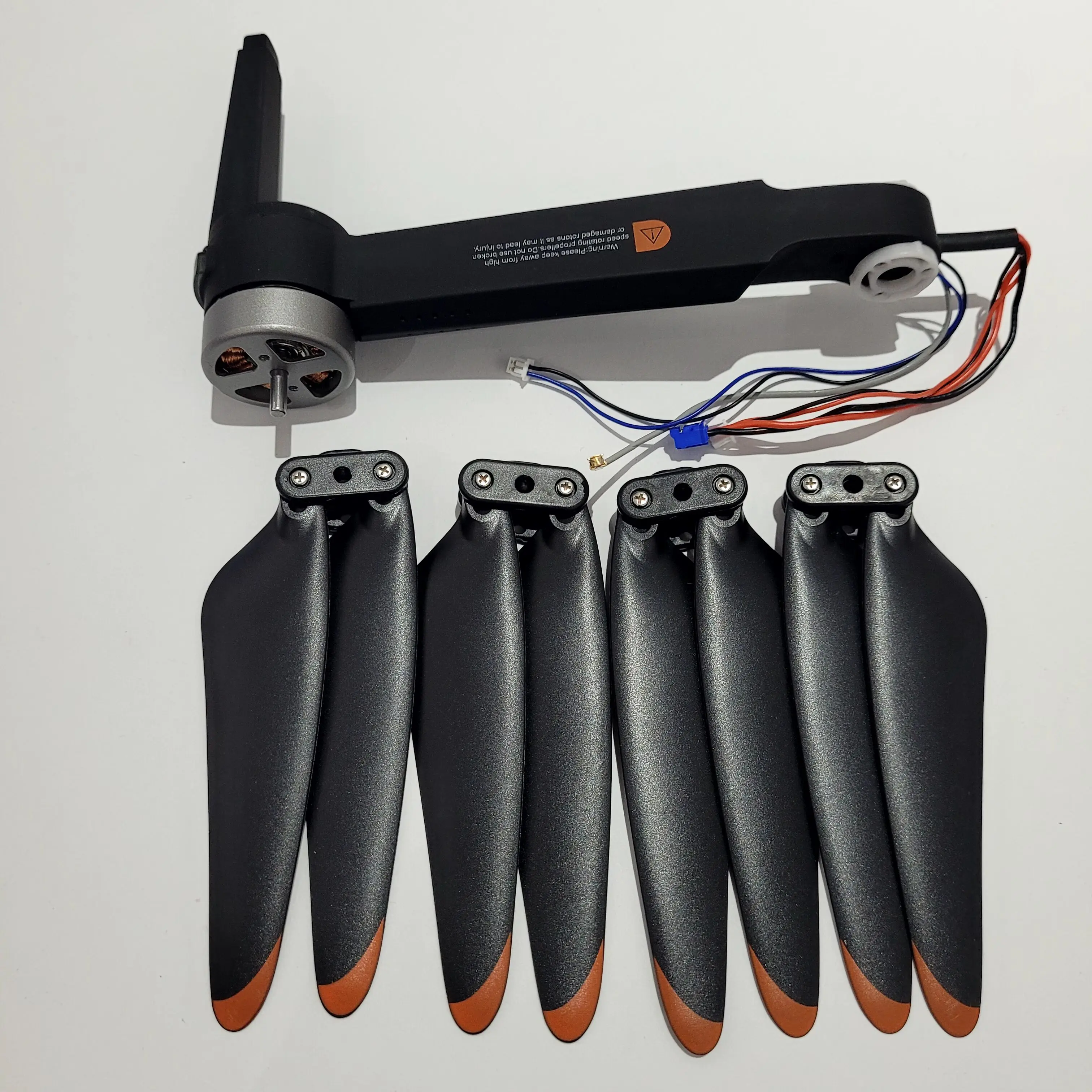 

AE86 PRO MAX GPS Drone Front A Motor Arm with Blade Maple Leaf Propeller Part for AE86PRO MAX Arm Accessory Kit