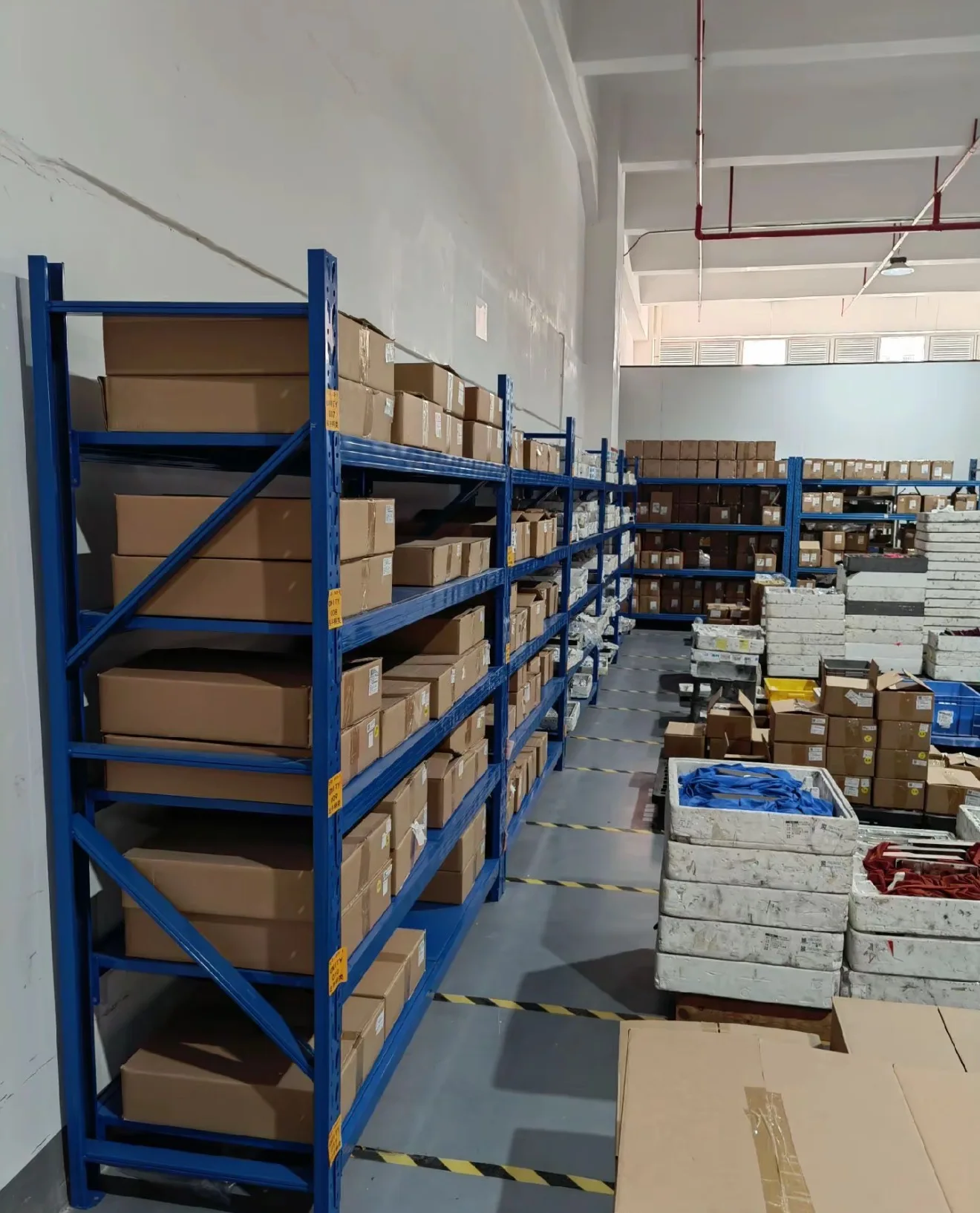 ใหม่ Original Industrial Automation PLC PAC และตัวควบคุมเฉพาะพร้อมสต็อกพร้อมตัวควบคุมการเขียนโปรแกรม