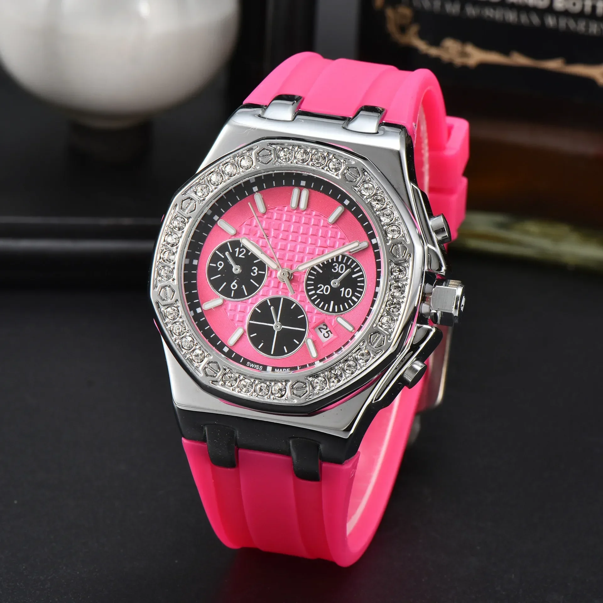 2025 Luxury Women's Vintage Watch 37mm, Quartz Movement, Luminous Dial, Waterproof 50M Silicone Strap, Triple Calendar Window