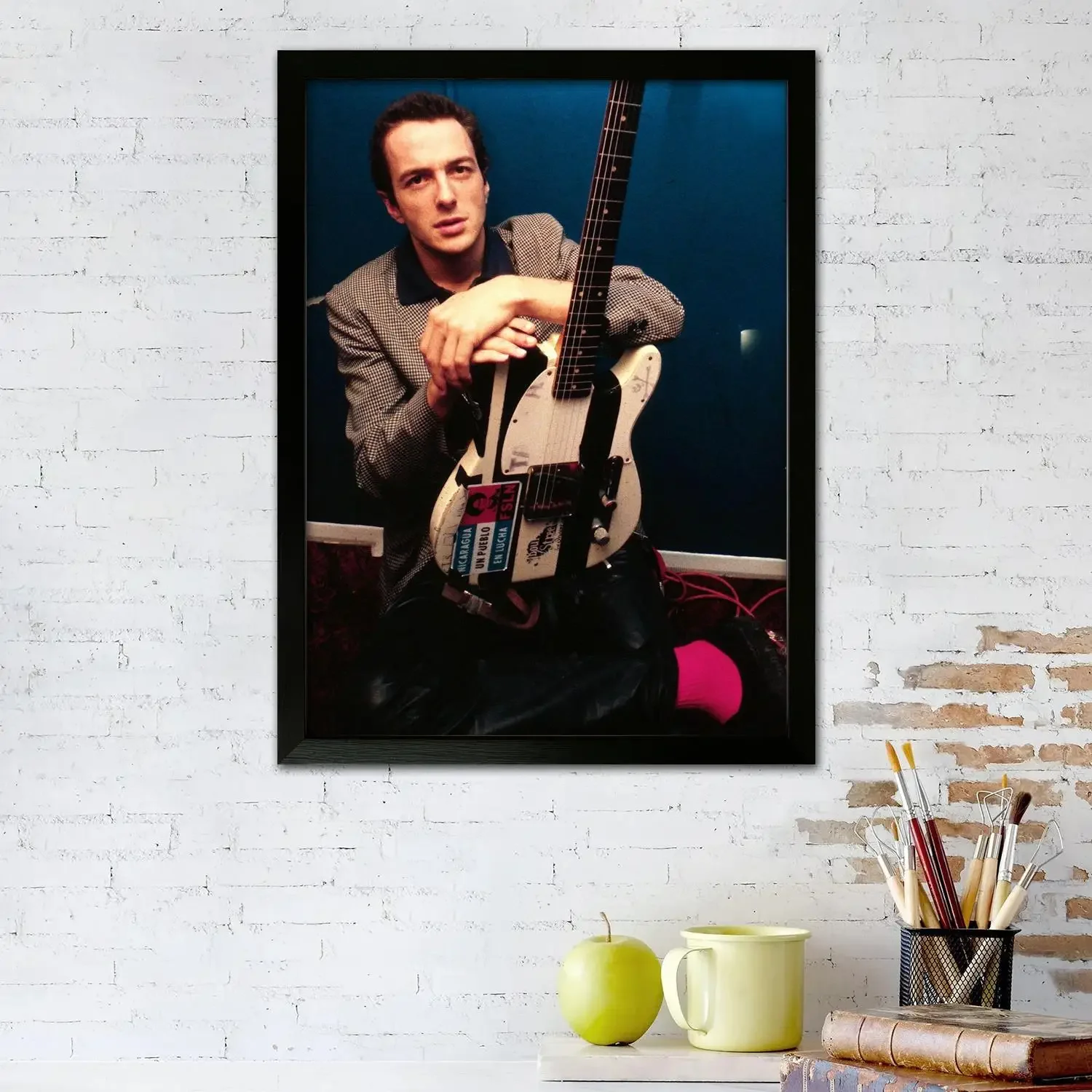 Joe Strummer Canvas Art Poster and Wall Art, Picture Print, Modern Family Bedroom Decor,Decorative painting