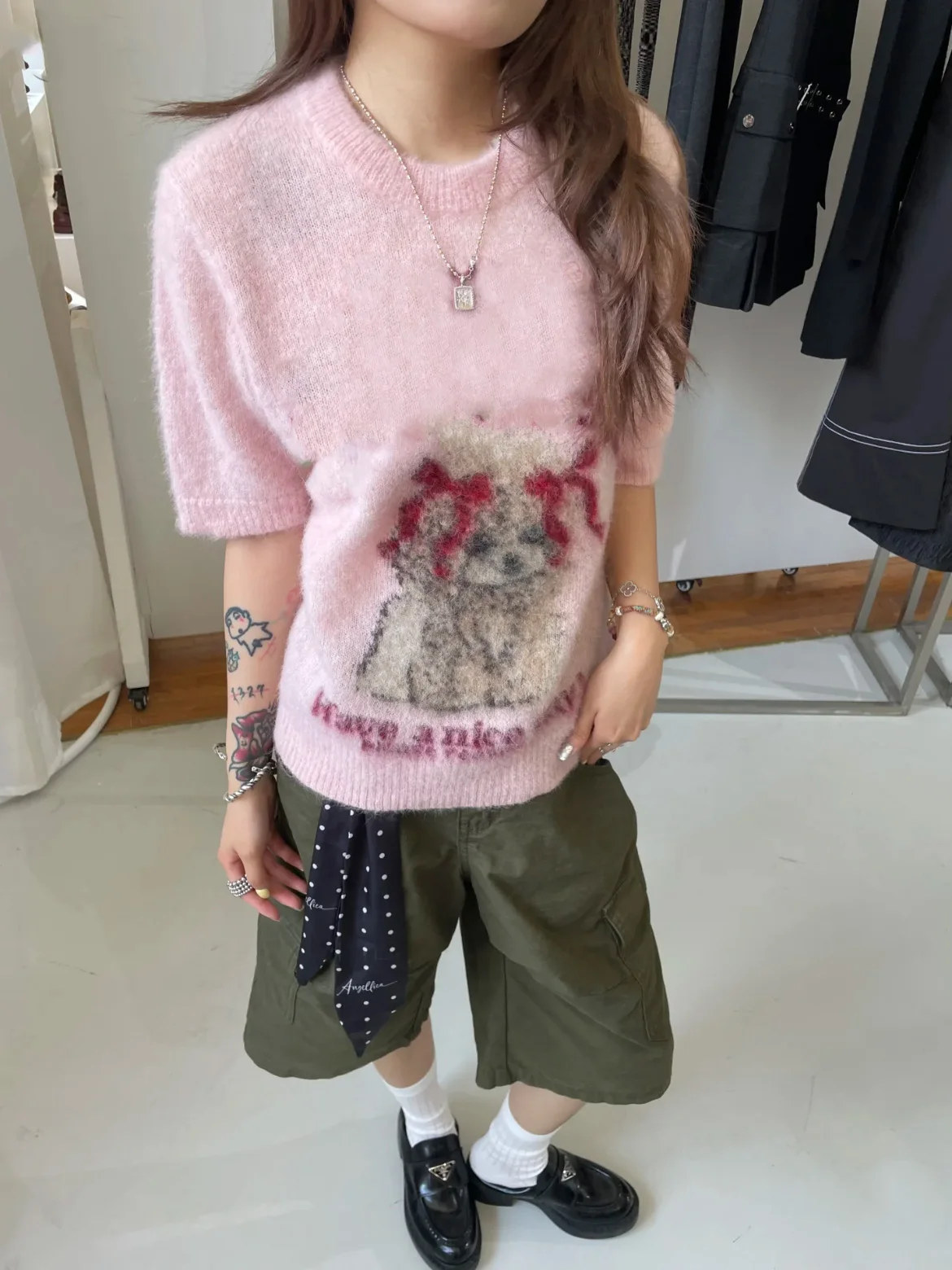 

Cute Doggy Pattern Knitted Short Sleeve Top in Soft Pink Polyester Fiber Heidd Gan2025 Autumn Winter Collection for Women