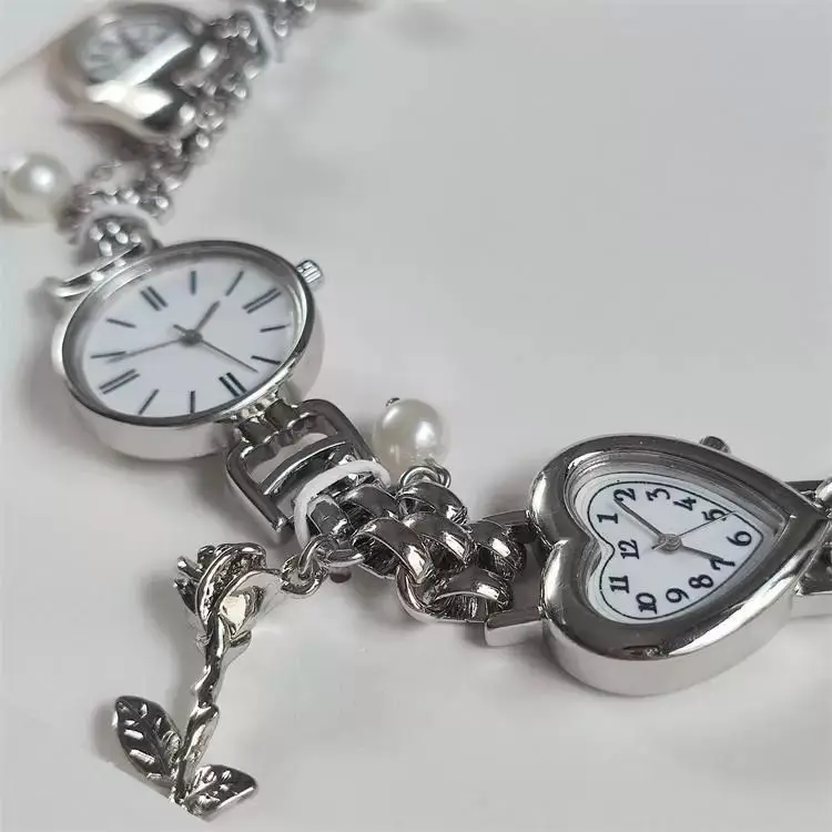 

New Fashionable And Trendy Watches Necklaces Punk Women's Necklaces Pearl Elegant Party Jewelry Accessories 2026