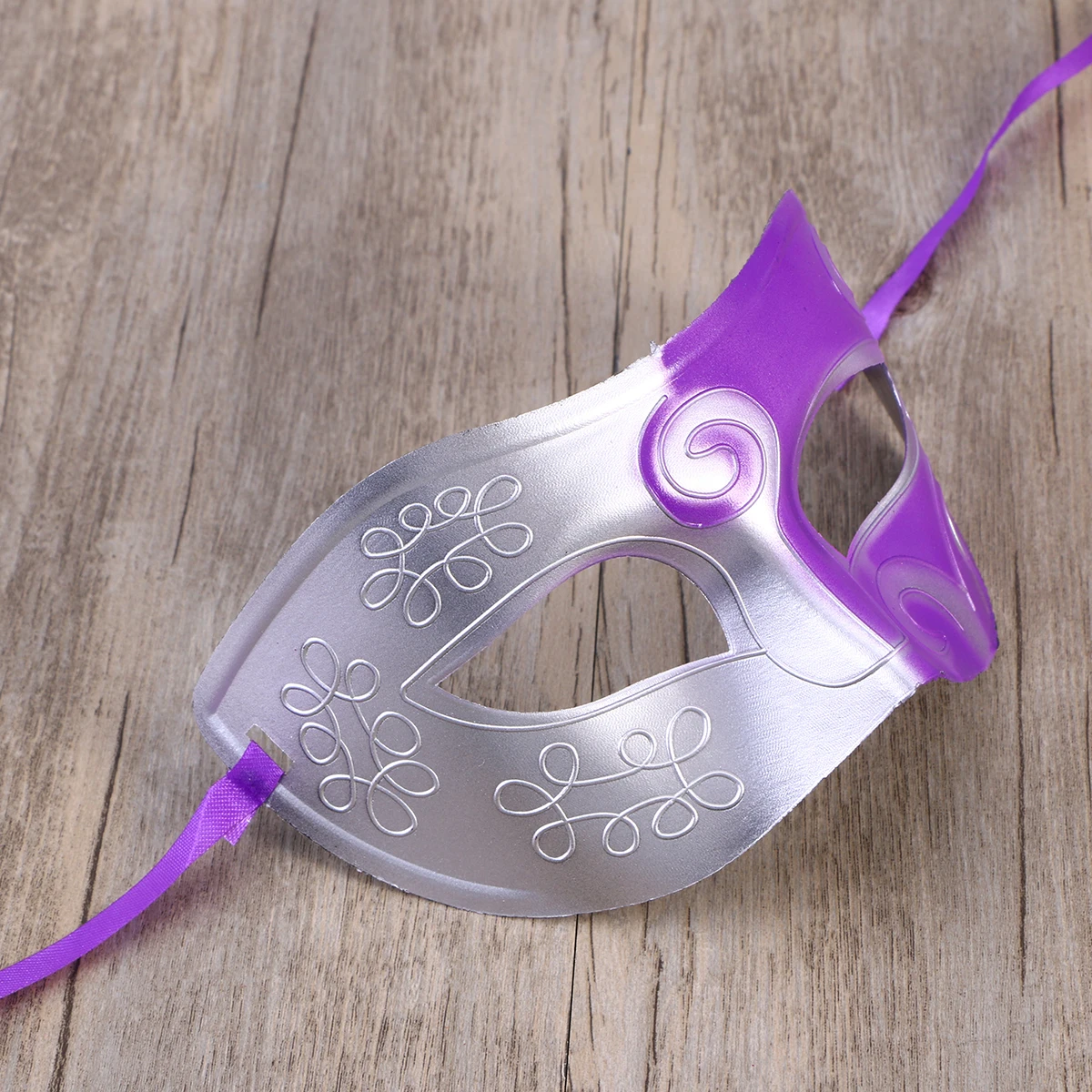 

Halloween Party Half Face Mask Engraving Masquerade Party Mask Party Up Costume Creative Gift for Men (Purple)