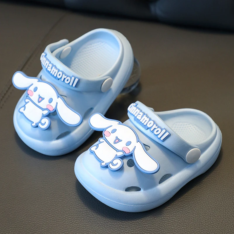 

Sanrio Cinnamoroll, милые летние детские сандалии, мягкие тапочки, домашние и уличные быстросохнущие нескользящие нескользящие тапочки с героями мультфильмов аниме для девочек и мальчиков, подарок