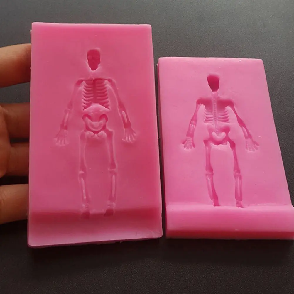 

2Pcs Silicone for Baking Halloween Cake Baking Tool Chocolate Easy Clean Home Halloween Cake Mold Use