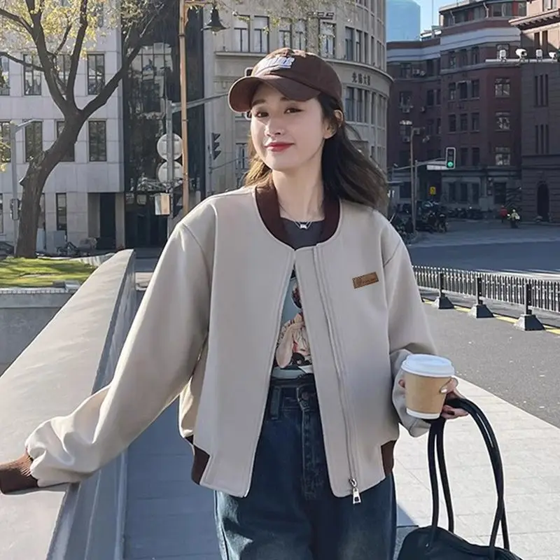 

Женская бейсбольная куртка-свитшот 2026 года, новая короткая повседневная куртка-топ для весны и осени, американский уличный стиль с контрастными цветами