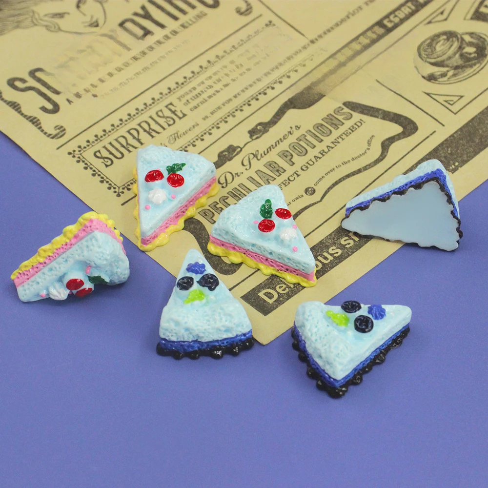 New Cute Resin Mini Blueberry Cake Scrapbooking Tools and Accessories Craft Material Miniatures Cabochons Flatbacks Supplies DIY