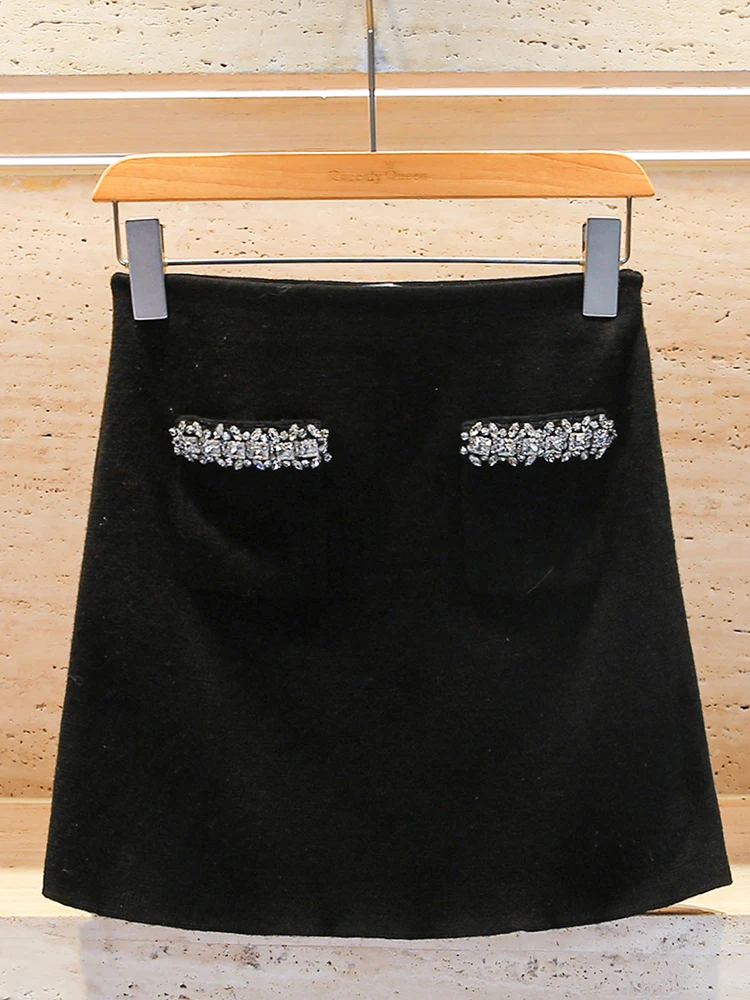 

High Waist Knitted Skirt with Diamond Embelliment in Bla Color Ele Commuter Sle Polyester Fiber A-Line Skirt