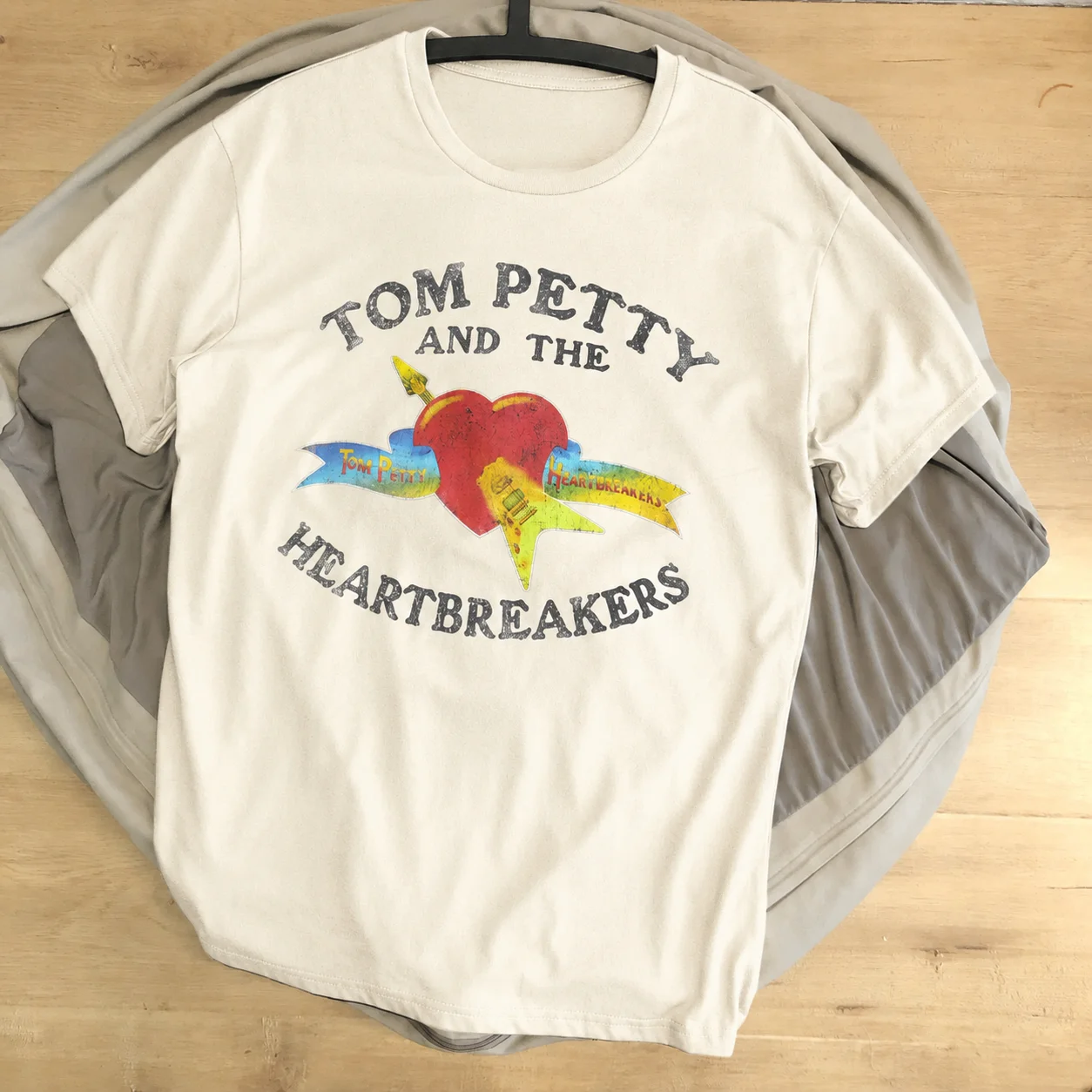 Tom Petty and The Heartbreakers Herz-Gitarren-Grafik Baumwoll-T-Shirt Brustdruck Dunkelblau Unisex Rundhals Kurzarm Herren-T-Shirt – Detail 4