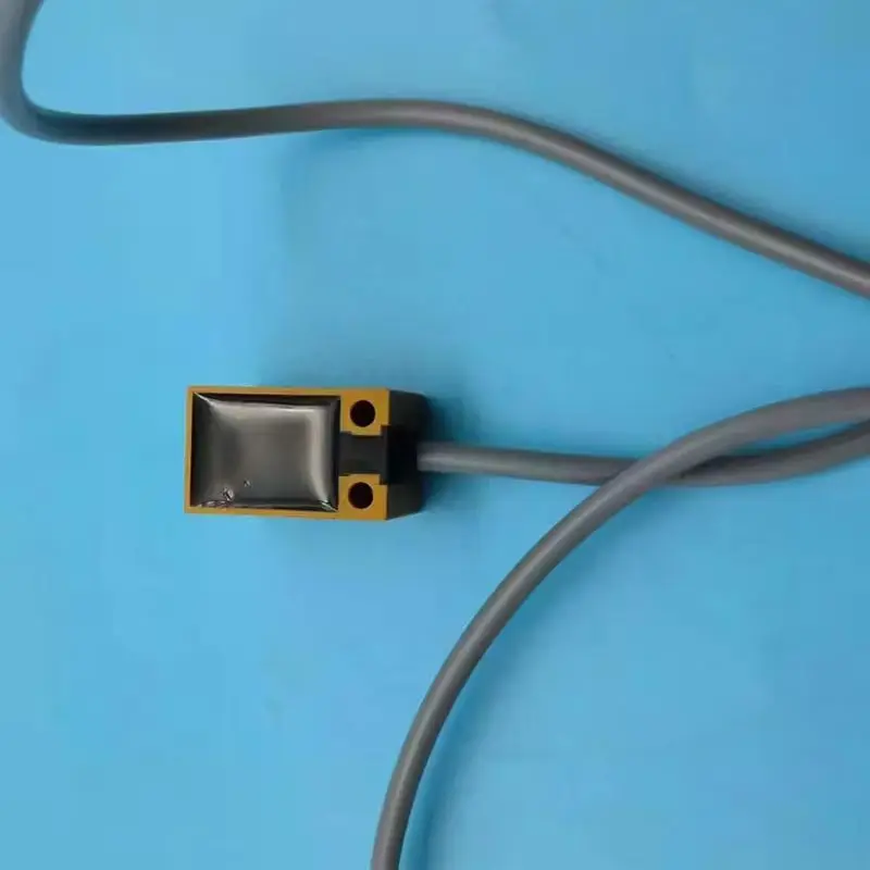 for-combined-force-electric-pallet-truck-access-switch-1pc-interlock-induction-switch-sensor-az1705pk60-inb-05p16pou