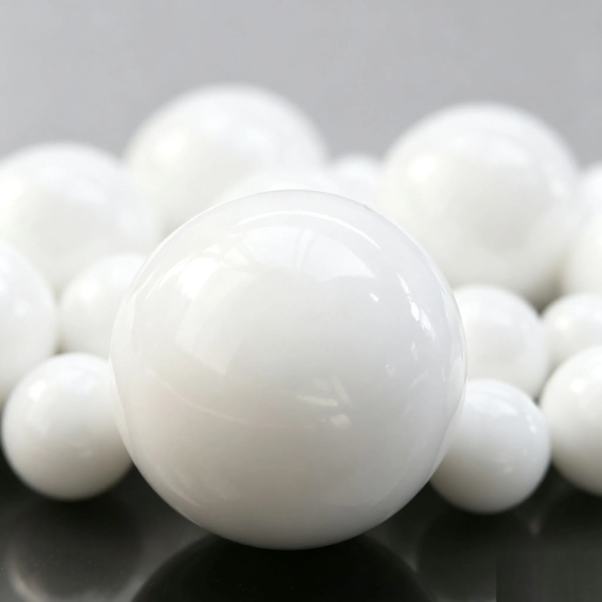 White Zirconia Ceramic Balls 14-100mm High Precision for Pump Valve Grinding Bearing Wear-Resistant Industrial Use