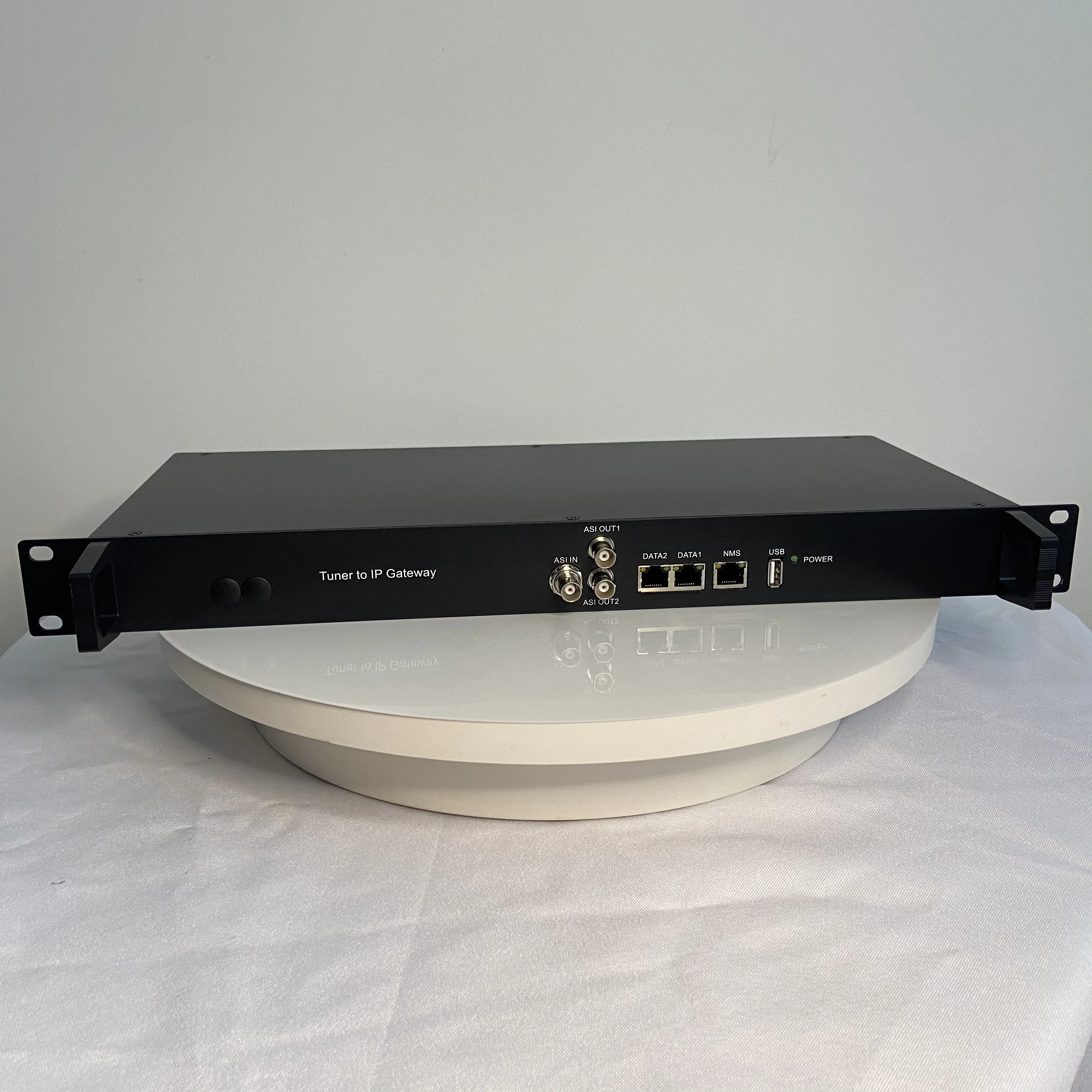 Digital Tv Headend Fta 24 DVB-S/S2/S2X to IP Gateway BISS descrambling Tuners To Ip Multiplexer