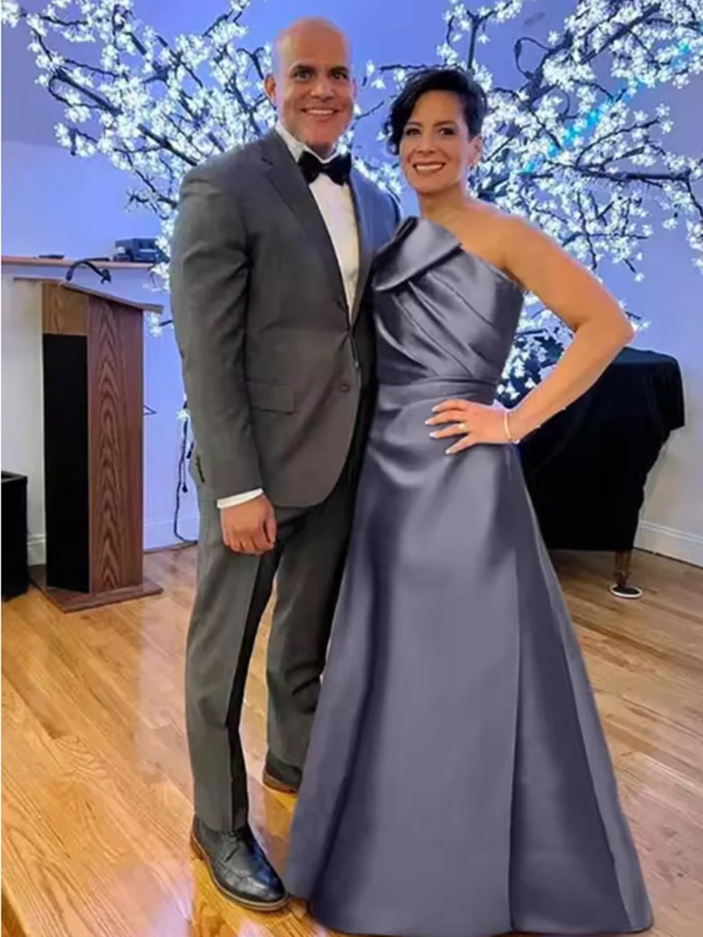 Women’s One Shoulder Prom Dresses Satin Mother of The Bride Dresses A Line Modest Formal Evening Gown with Bow