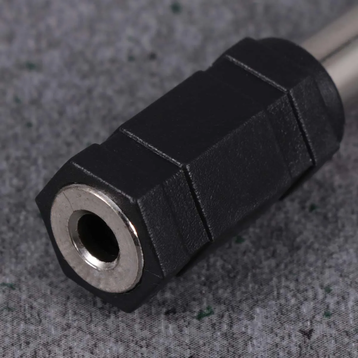 

12pcs 6.35mm to 3.5mm Jack Adapter Audio Connector Converter for Headphone Microphone Speaker Electric Piano Keyboard Drum Anti