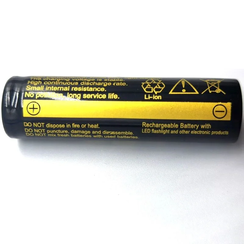 100% brand new 18650 lithium battery torch 18650 rechargeable battery torch + 201 charger 3,7 V 19900 Mah