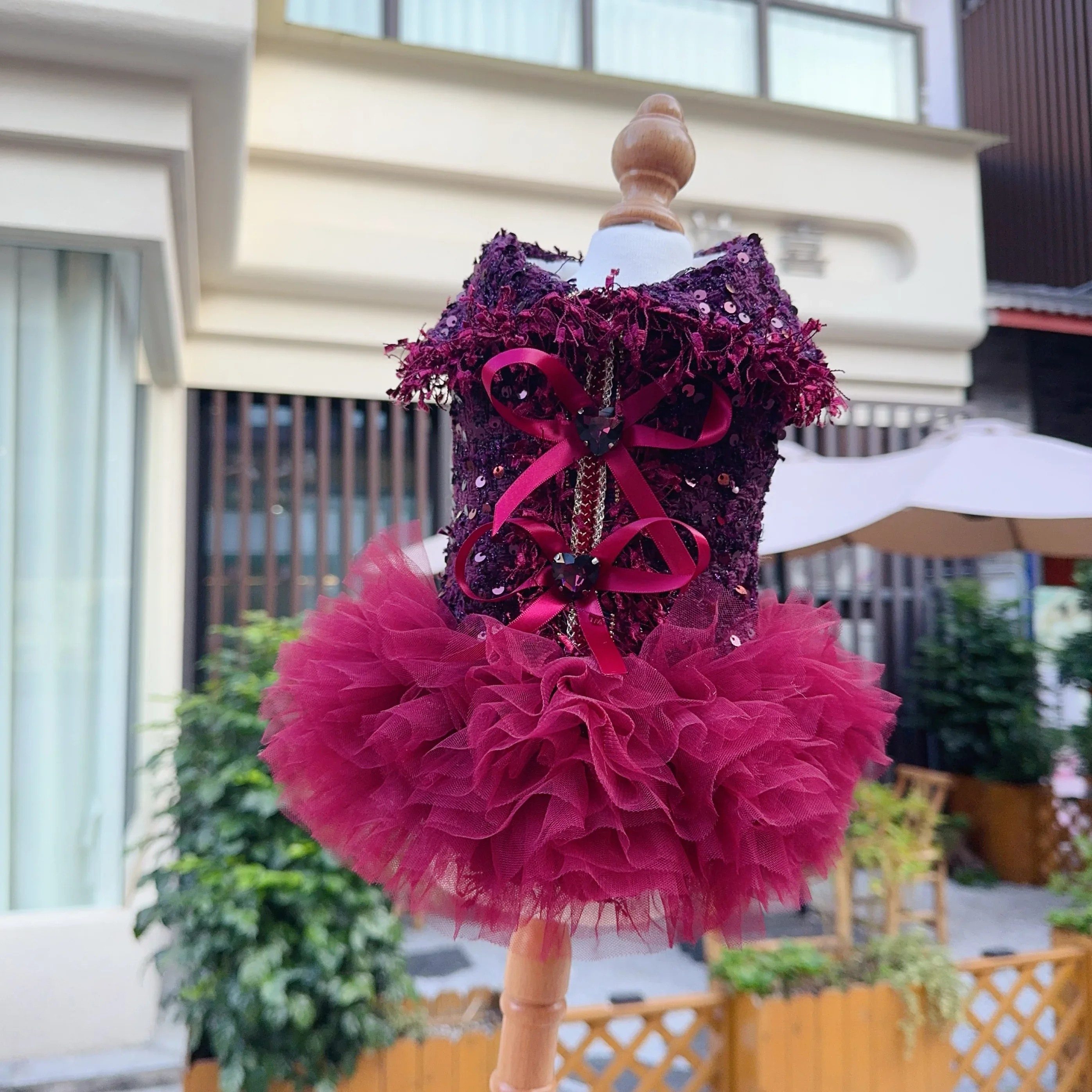 Luxury Wine Red Pet Dog Clothes Autumn Winter new Crystal Bow Lace Tutu Dresses For Small Medium Dog Chihuahua Puppy Overalls