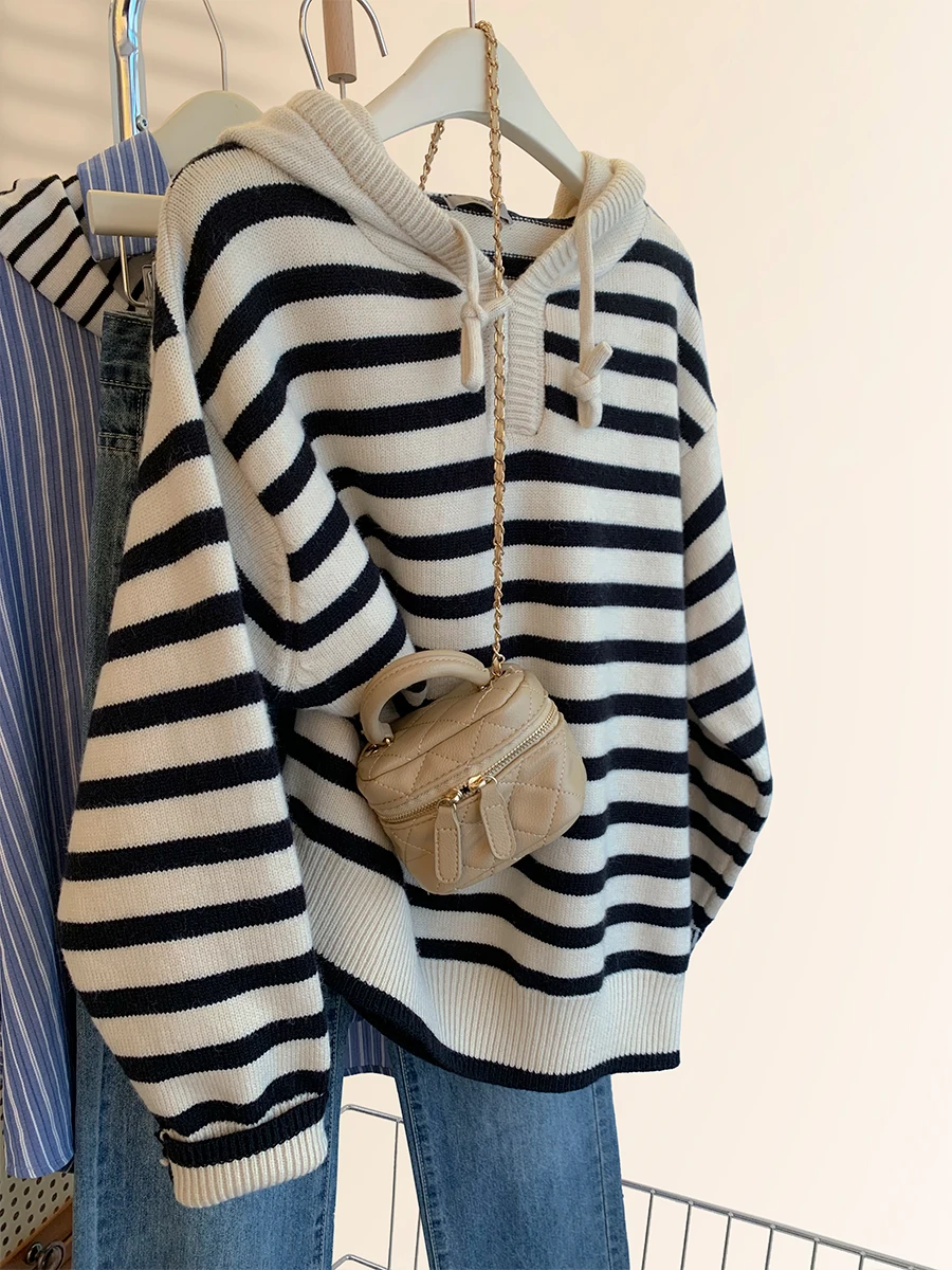 

Cashmere striped hooded sweater for women in autumn and winter thickened loose high-grade early autumn sweater