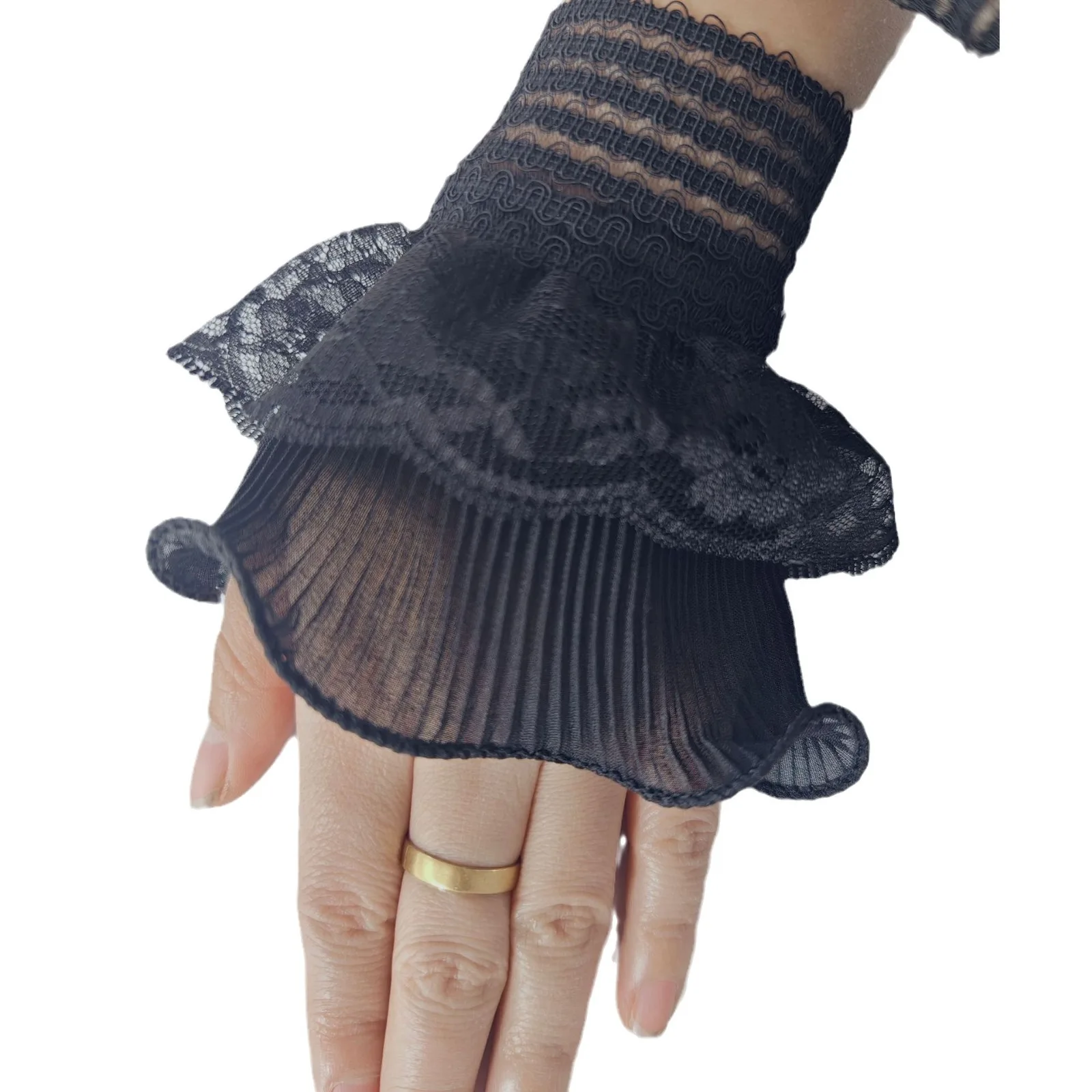 Korean version autumn and winter double-layer fake sleeves beautiful lace hollow lace cuffs decorative jewelry sleeves splicing