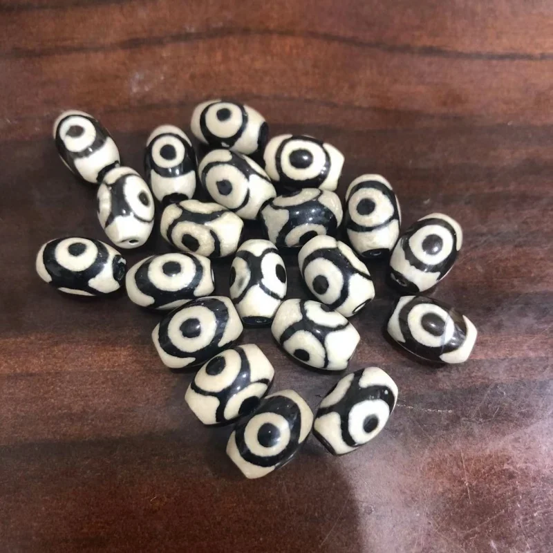 Factory Wholesale Agate Black and White Three Eyes Tibet Beads Three Eyes Tibet Beads Agate DIY Bracelet Spacer Beads Loose Bead